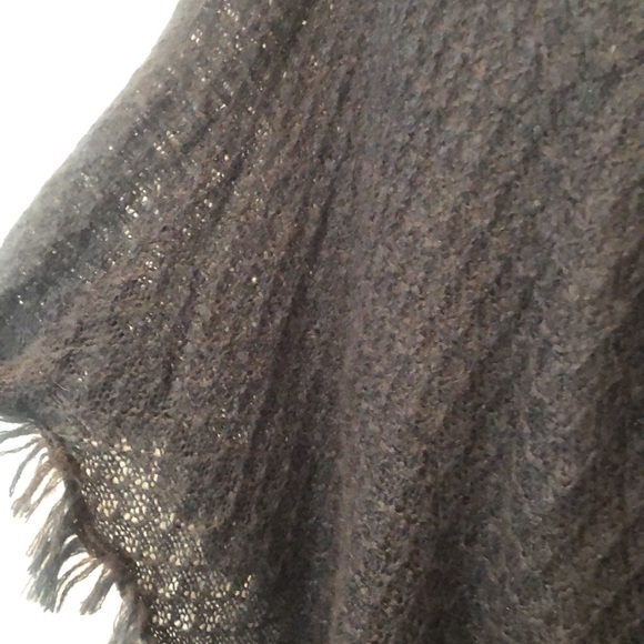 So light -Wooden Ships Navy Lace Patterned Soft Poncho, Fringe, Sleeves, Sweater - Picture 15 of 16